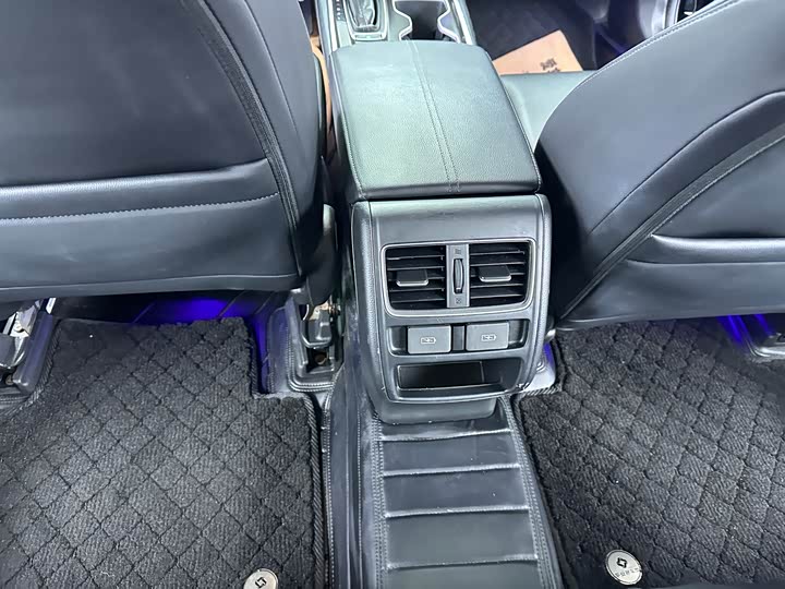 Фото 14 - Honda Accord