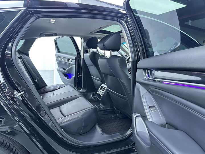 Фото 15 - Honda Accord