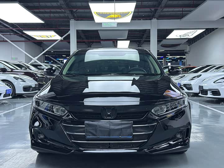 Фото 2 - Honda Accord