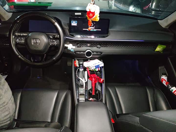 Фото 13 - Honda Accord