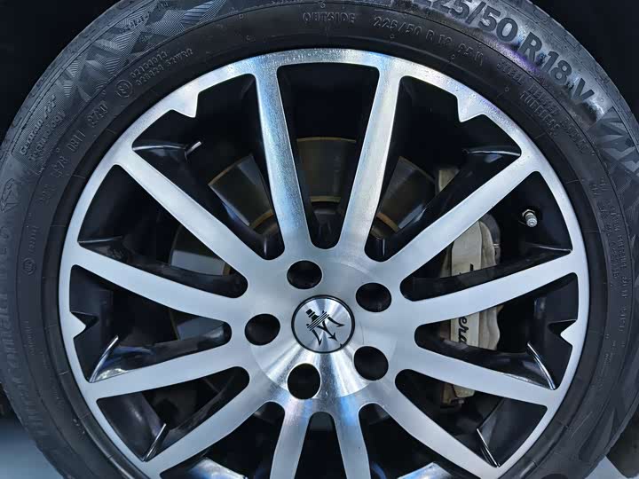 Фото 19 - Maserati Ghibli