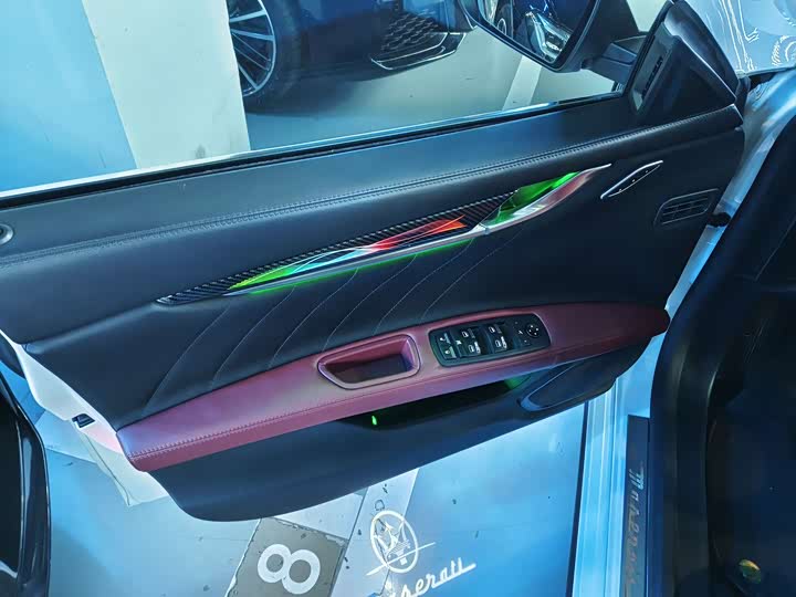 Фото 6 - Maserati Ghibli