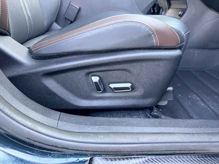 Фото 14 - Dongfeng Aeolus Yixuan Max