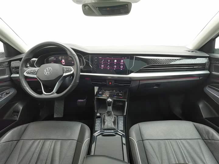 Фото 5 - Volkswagen Passat Hybrid