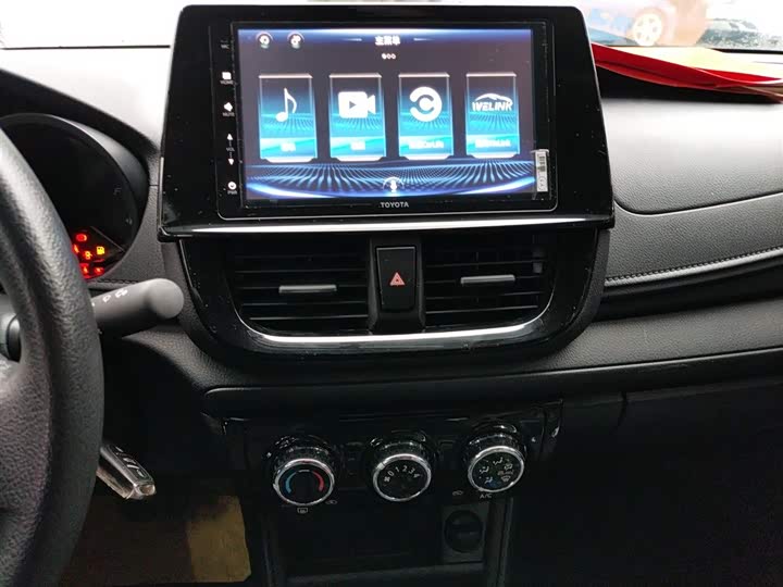 Фото 13 - Toyota Vios