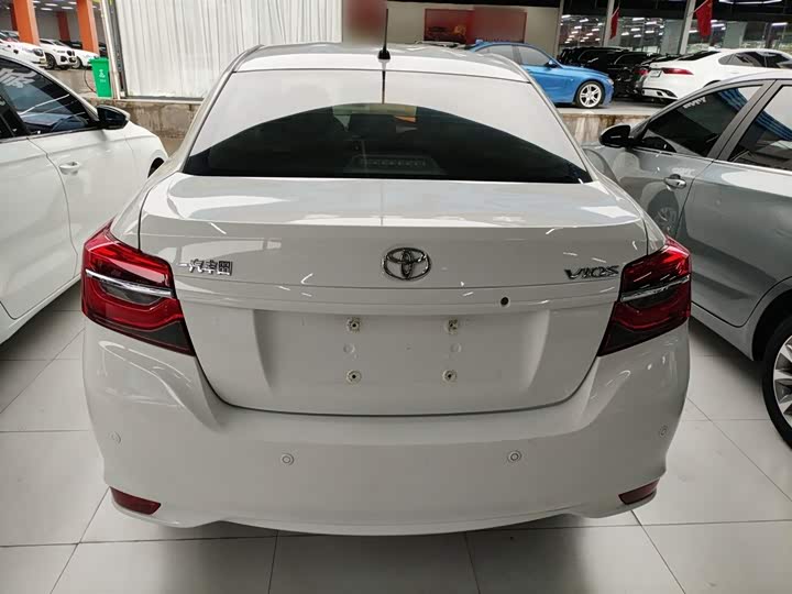 Фото 6 - Toyota Vios