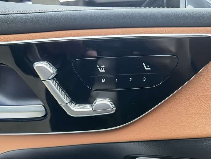 Фото 14 - Mercedes-Benz GLC-Class