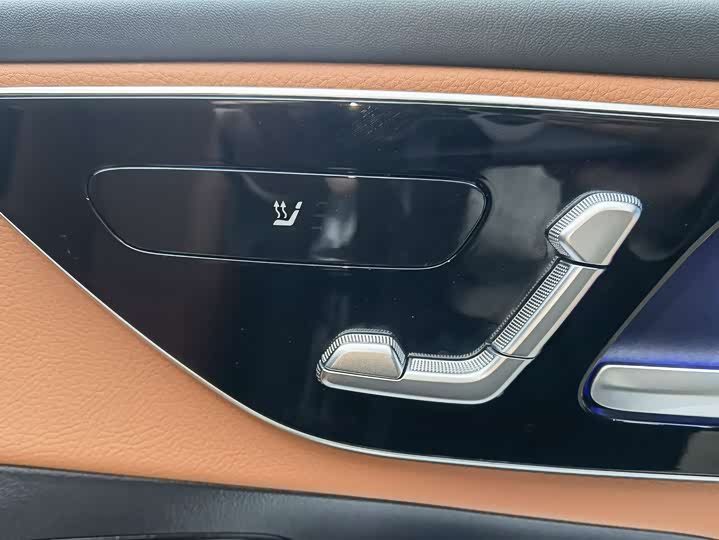 Фото 16 - Mercedes-Benz GLC-Class