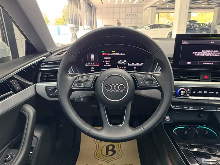 Фото 9 - Audi A5