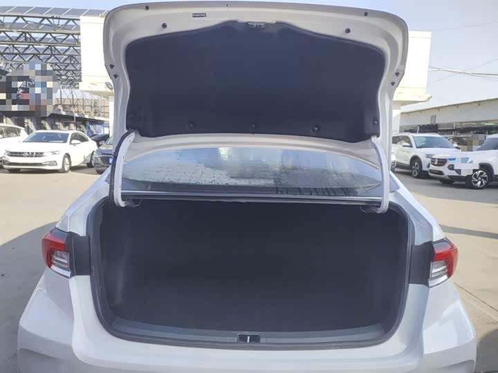 Фото 19 - Toyota Corolla