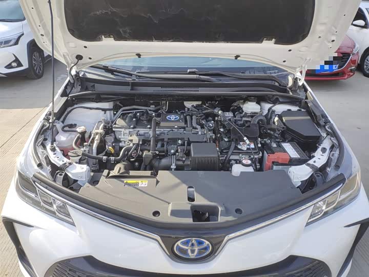 Фото 20 - Toyota Corolla