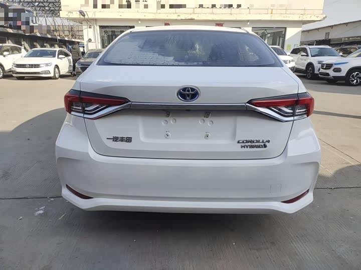 Фото 6 - Toyota Corolla