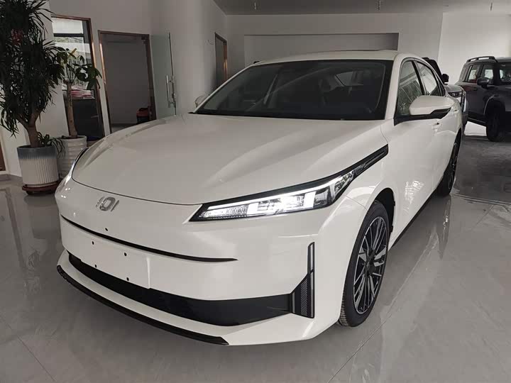 Фото 2 - Changan Qiyuan (Nevo) A05