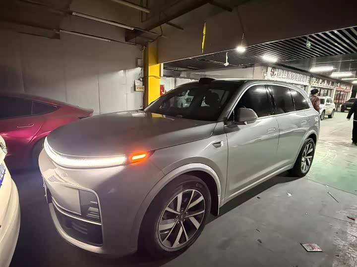 Фото 1 - LiXiang L7