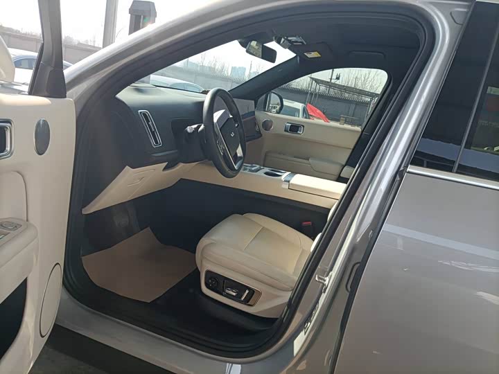 Фото 5 - LiXiang L7