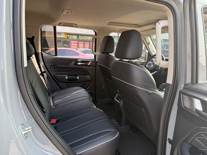 Фото 11 - Tank 300