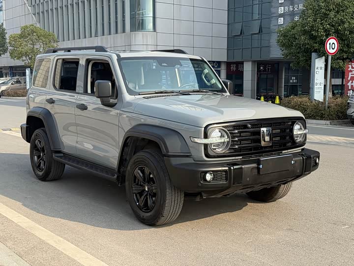 Фото 3 - Tank 300