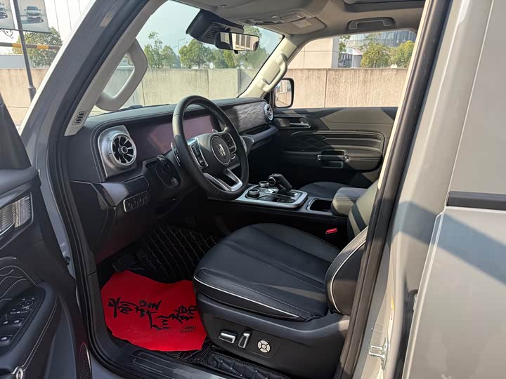 Фото 7 - Tank 300