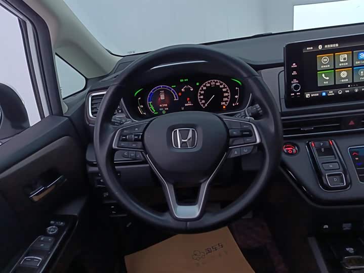 Фото 15 - Honda Odyssey