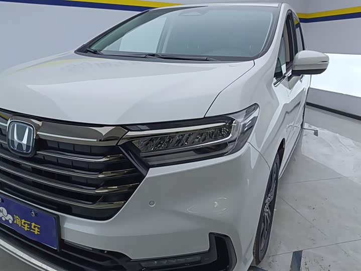 Фото 5 - Honda Odyssey