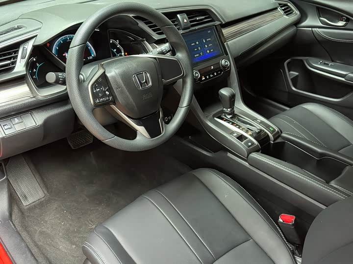 Фото 3 - Honda Civic