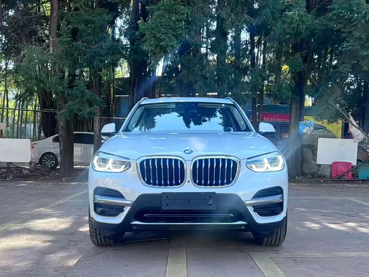 Фото 2 - BMW X3
