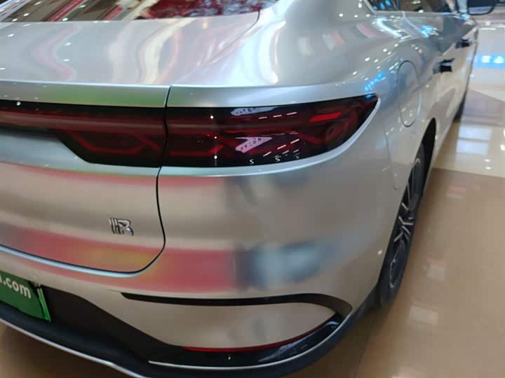 Фото 8 - BYD Han