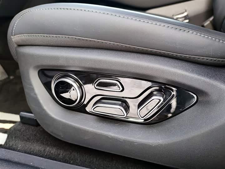 Фото 15 - BYD Sea Lion 07 EV