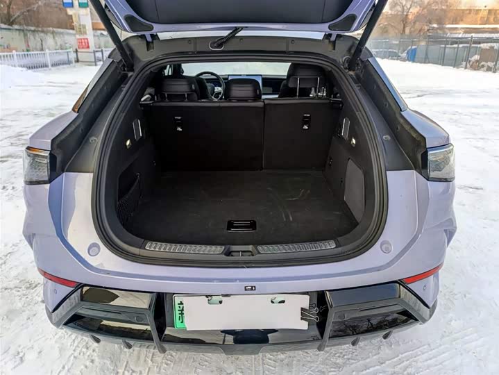 Фото 20 - BYD Sea Lion 07 EV