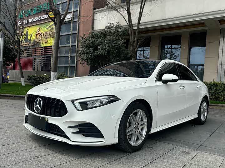 Фото 1 - Mercedes-Benz A-Class