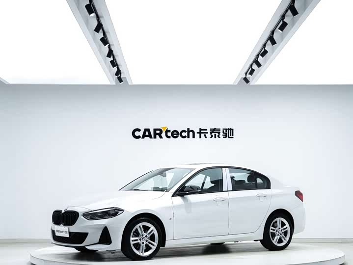 Фото 1 - BMW 1 Series