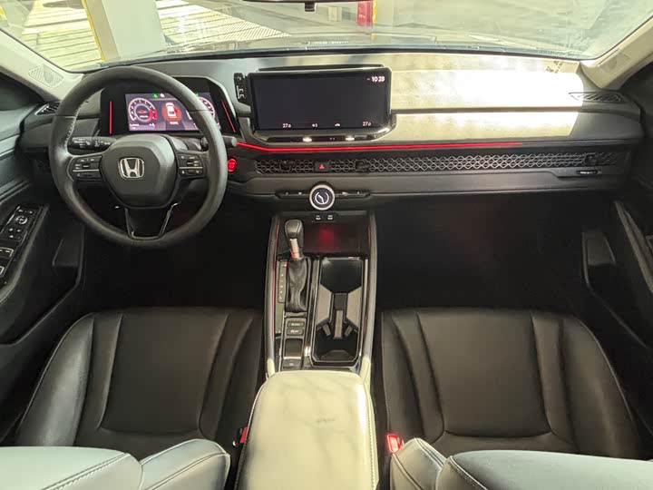 Фото 5 - Honda Accord