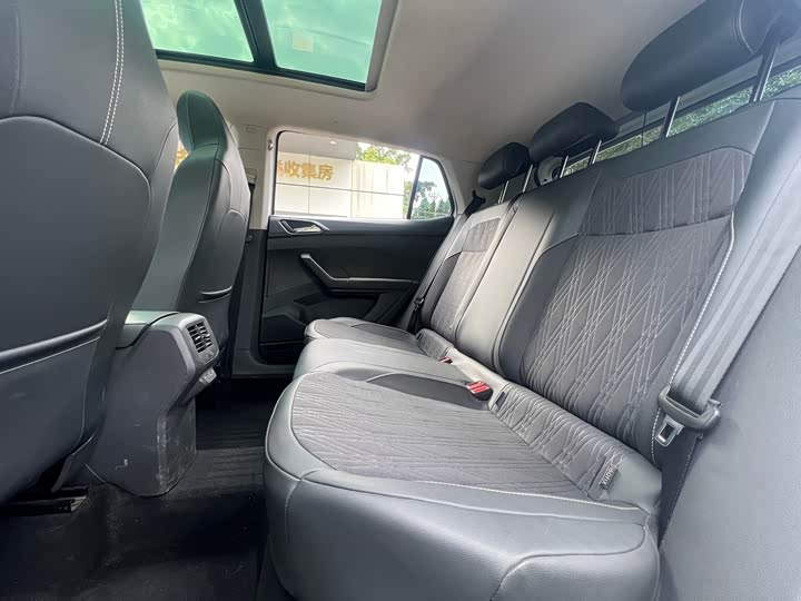 Фото 6 - Volkswagen T-Cross