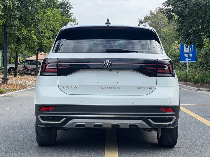 Фото 8 - Volkswagen T-Cross