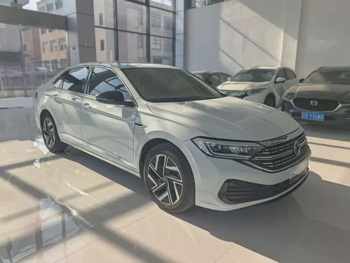 Фото 3 - Volkswagen Sagitar L