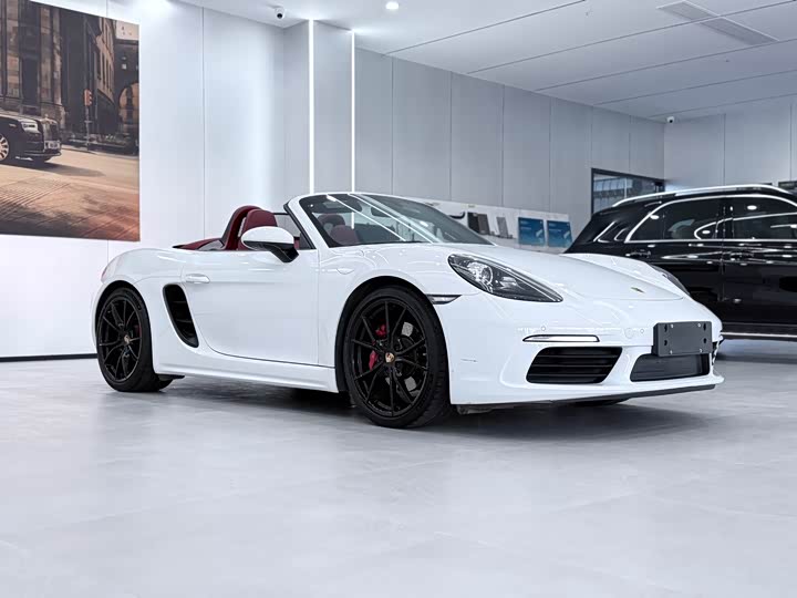 Фото 2 - Porsche 718