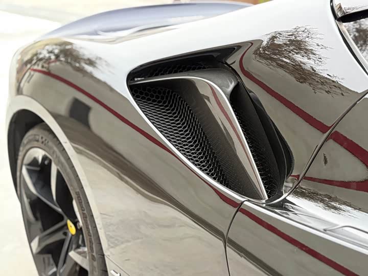 Фото 13 - Ferrari SF90