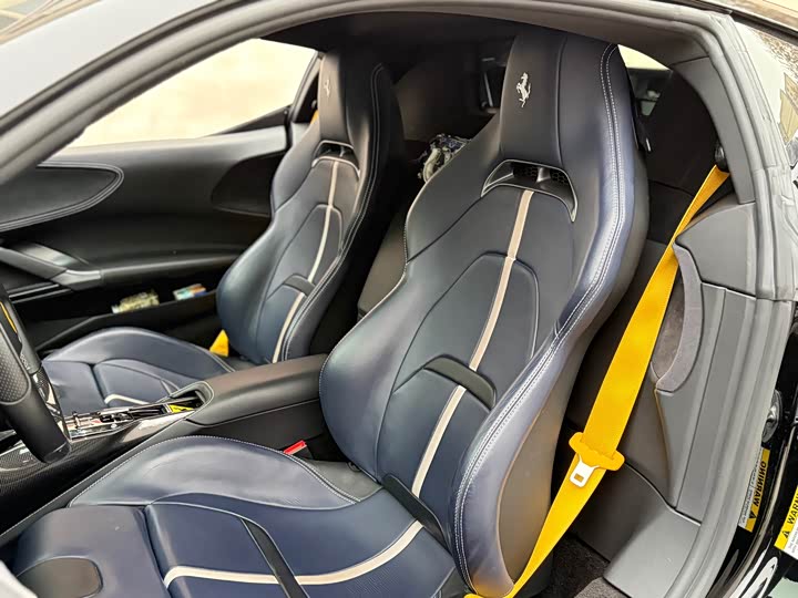 Фото 18 - Ferrari SF90