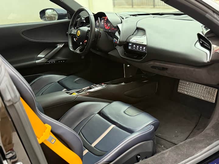 Фото 22 - Ferrari SF90