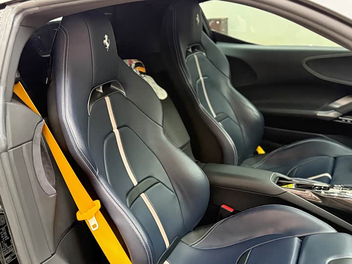 Фото 23 - Ferrari SF90