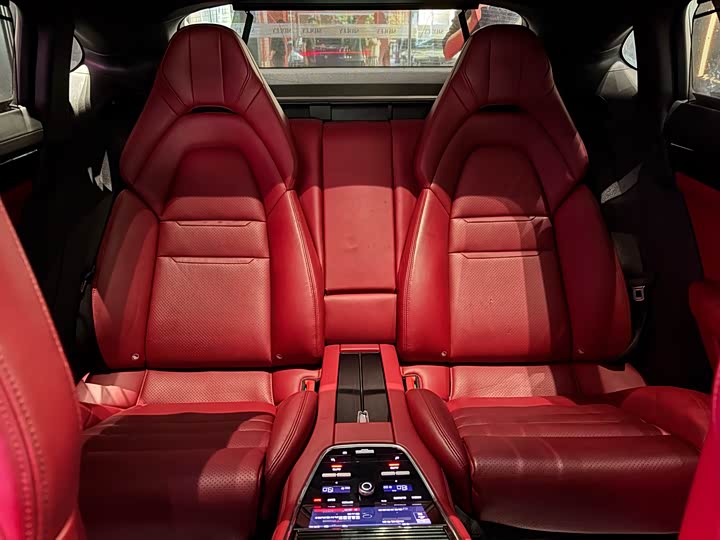 Фото 23 - Porsche Panamera