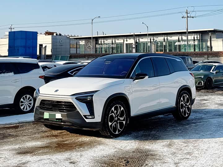 Фото 1 - Nio ES8