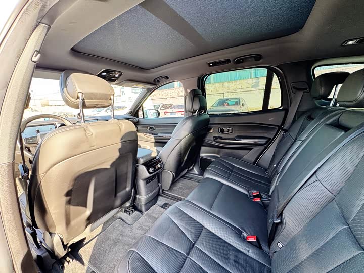 Фото 6 - Nio ES8