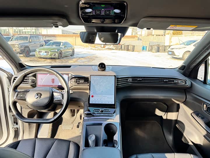 Фото 7 - Nio ES8