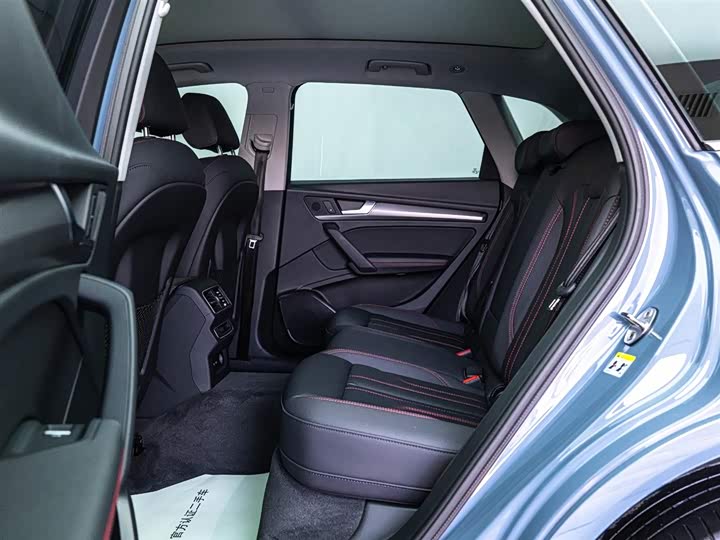 Фото 12 - Audi Q5L