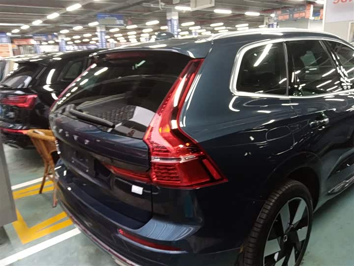 Фото 7 - Volvo XC60 Hybrid