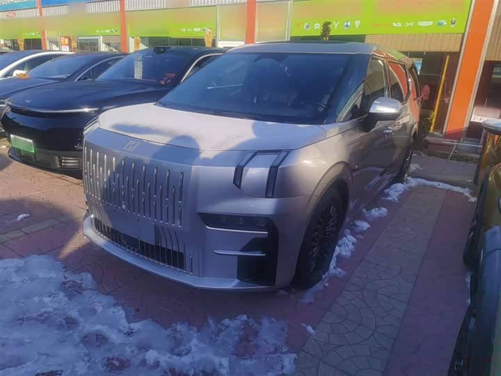 Фото 1 - Zeekr 009