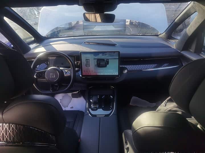 Фото 10 - Zeekr 009