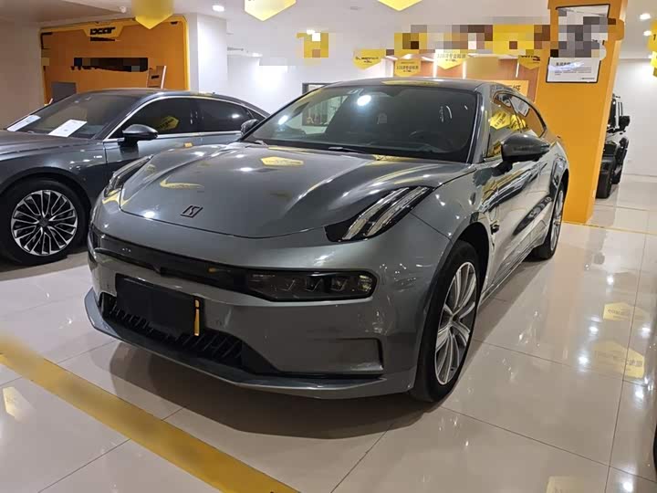 Фото 1 - Zeekr 001