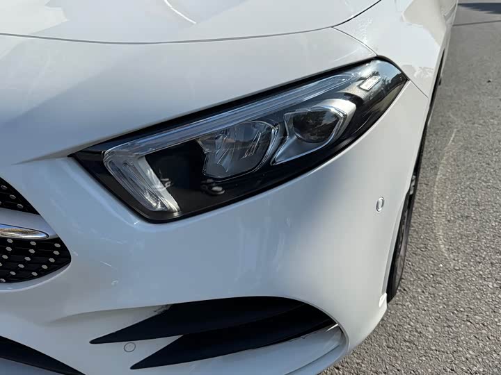 Фото 10 - Mercedes-Benz A-Class